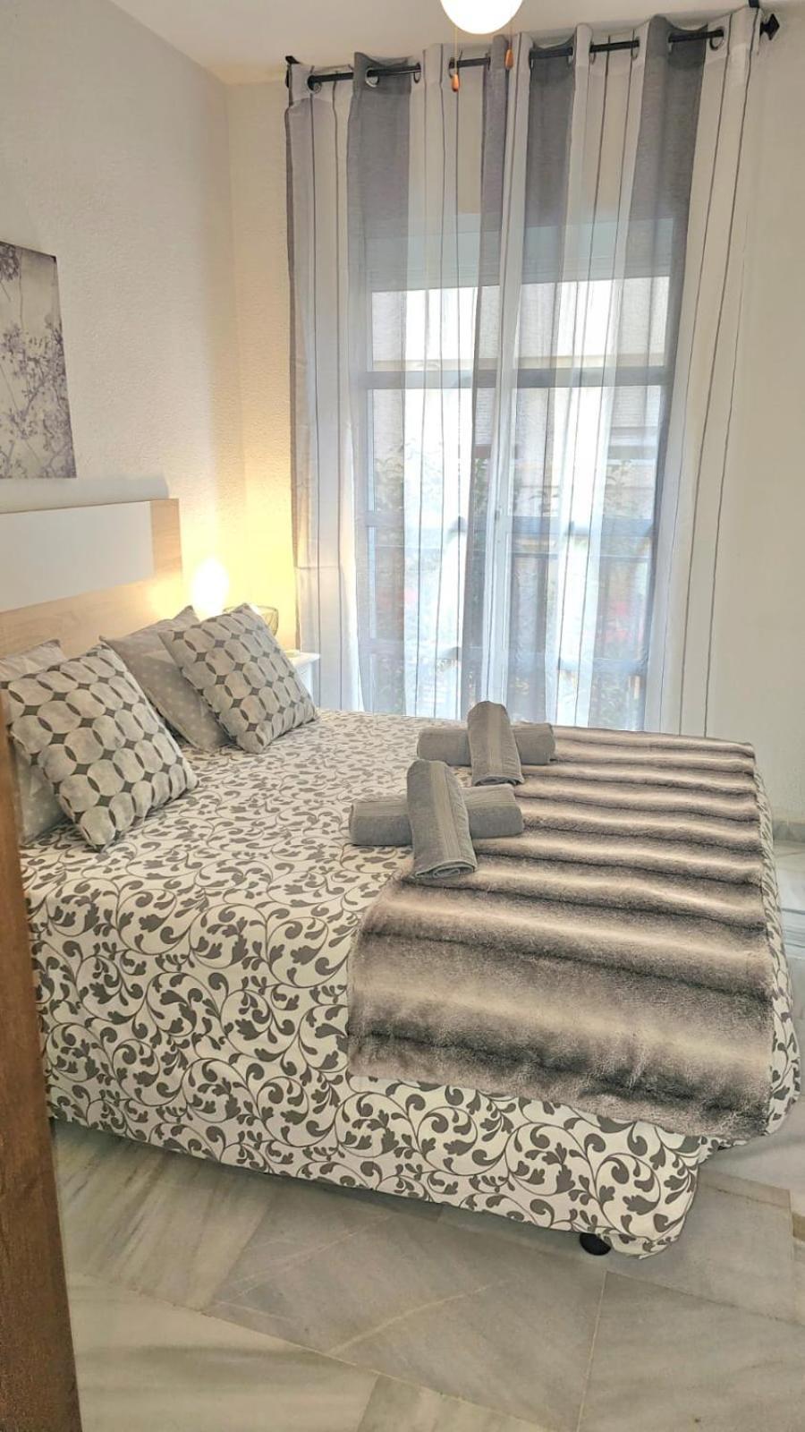 Ideal Holiday Apartment One Bedroom City Center Màlaga Exteriér fotografie