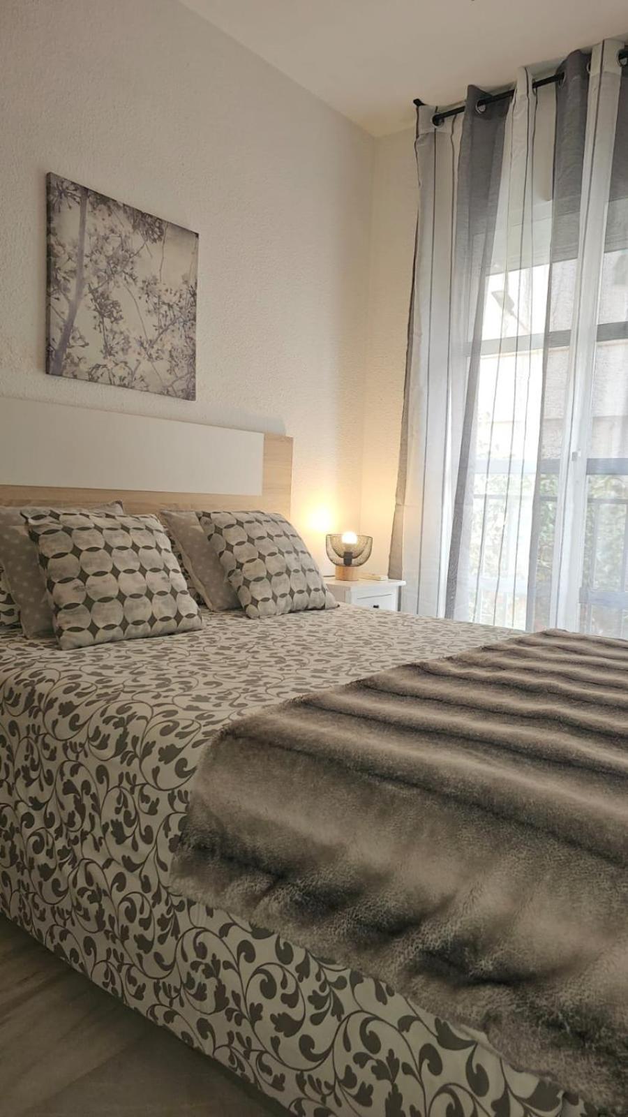 Ideal Holiday Apartment One Bedroom City Center Màlaga Exteriér fotografie