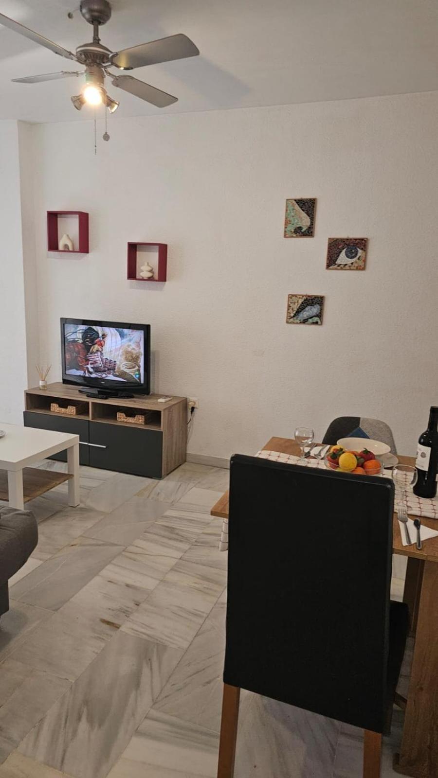 Ideal Holiday Apartment One Bedroom City Center Màlaga Exteriér fotografie